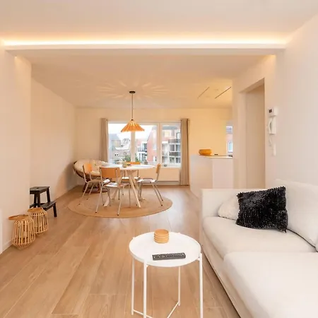 Charming 2 Bedroom デ ハーン