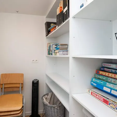 Charming 2 Bedroom De Haan